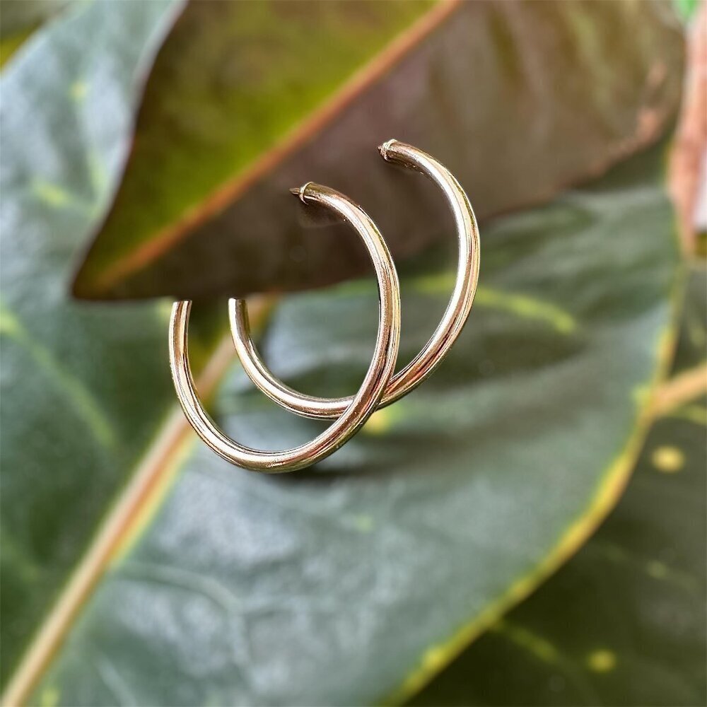 Water-resistant smooth gold hoop earrings. Handmade 14K gold filled - 25mm - Picture 2 of 3